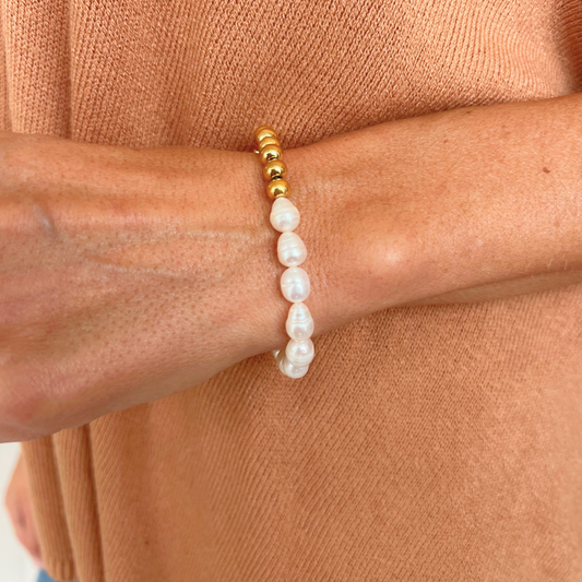 Half Baroque Pearl and Half Gold Bead Stretch Bracelet