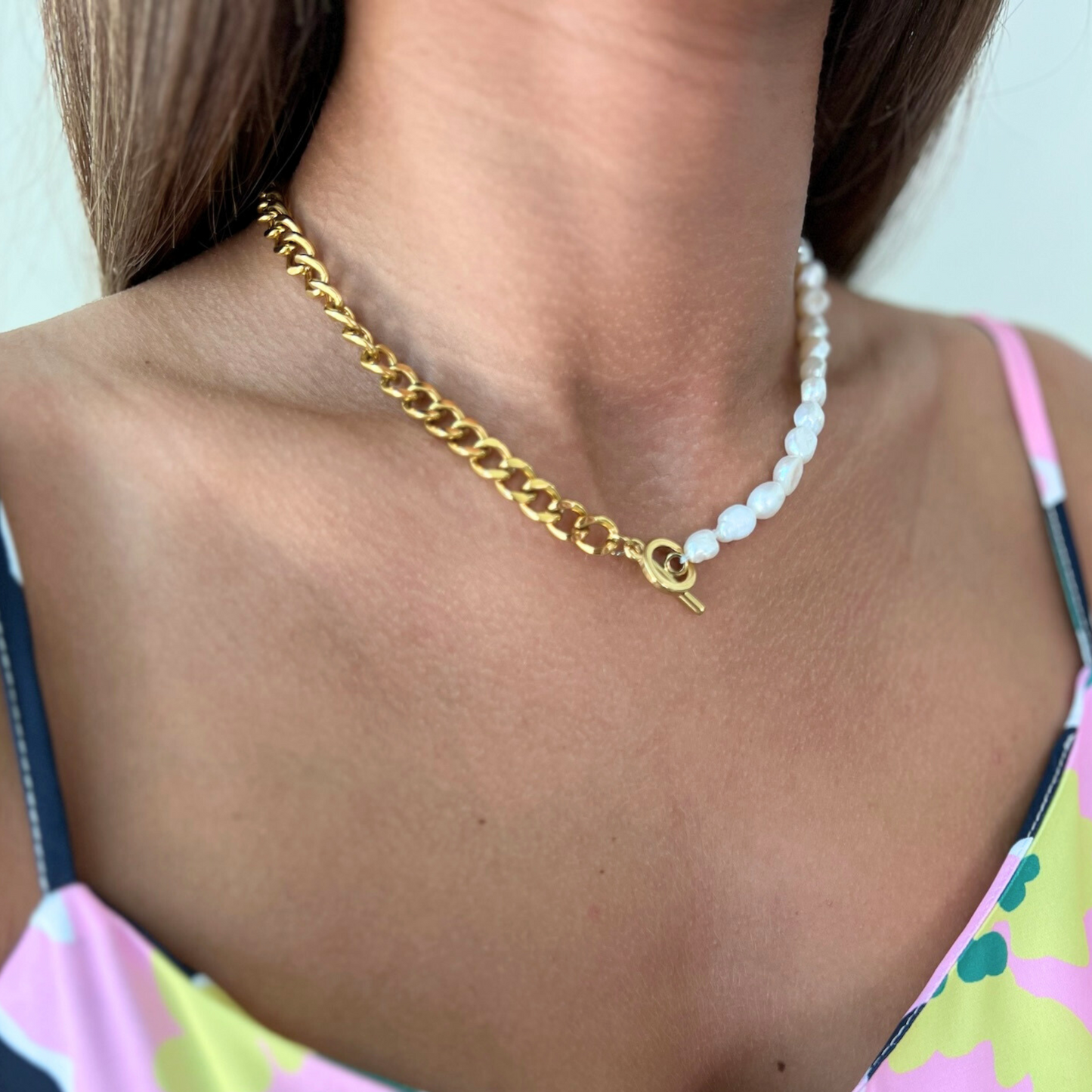 Gold Chain with Freshwater Pearls Necklace